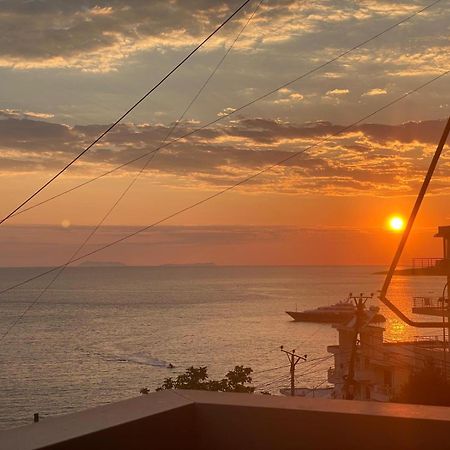 Del Mar Sea View Apartment Saranda Dış mekan fotoğraf