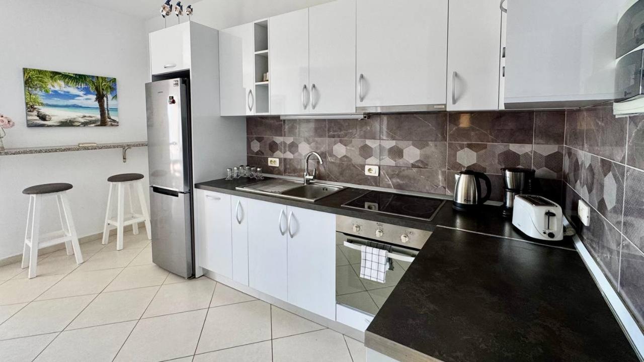 Del Mar Sea View Apartment Saranda Dış mekan fotoğraf